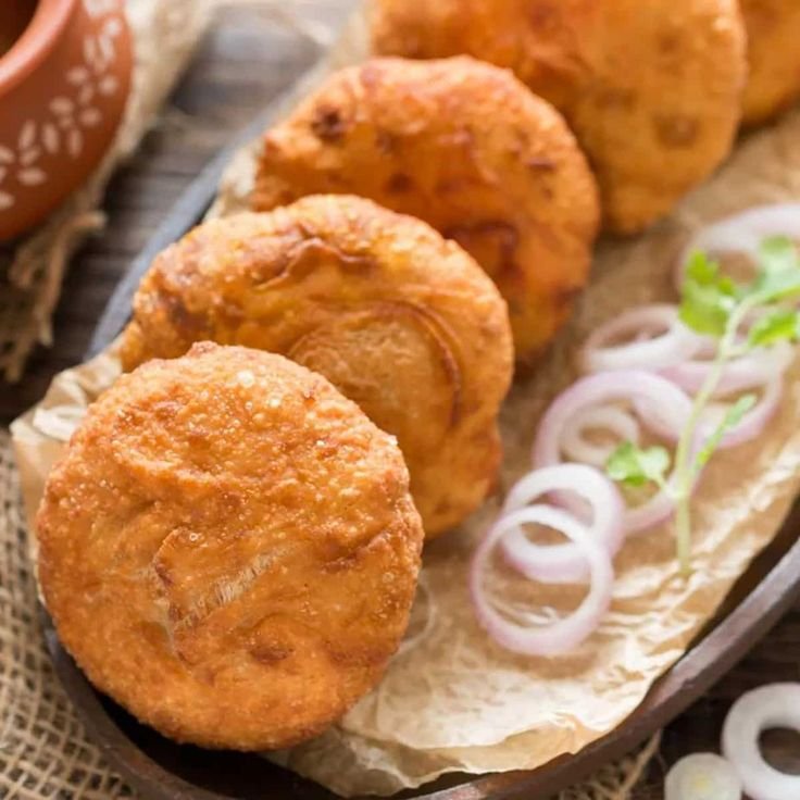  Aloo Pyaz Kachori - आलू प्याज़ कचौरी